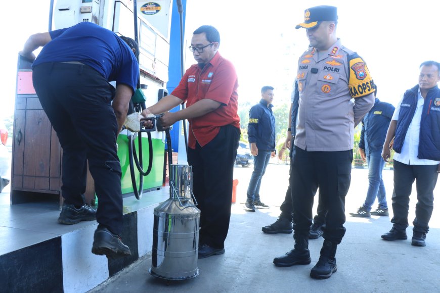 Polres Gresik Pantau SPBU Pastikan Stok Aman di Libur Lebaran